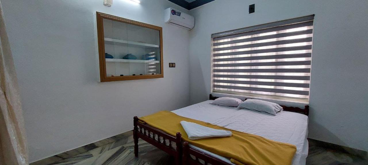 Jinan Palace Guest House Jinan Palace Guest House Nedumbassery Exteriör bild