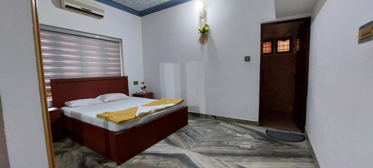 Jinan Palace Guest House Jinan Palace Guest House Nedumbassery Exteriör bild